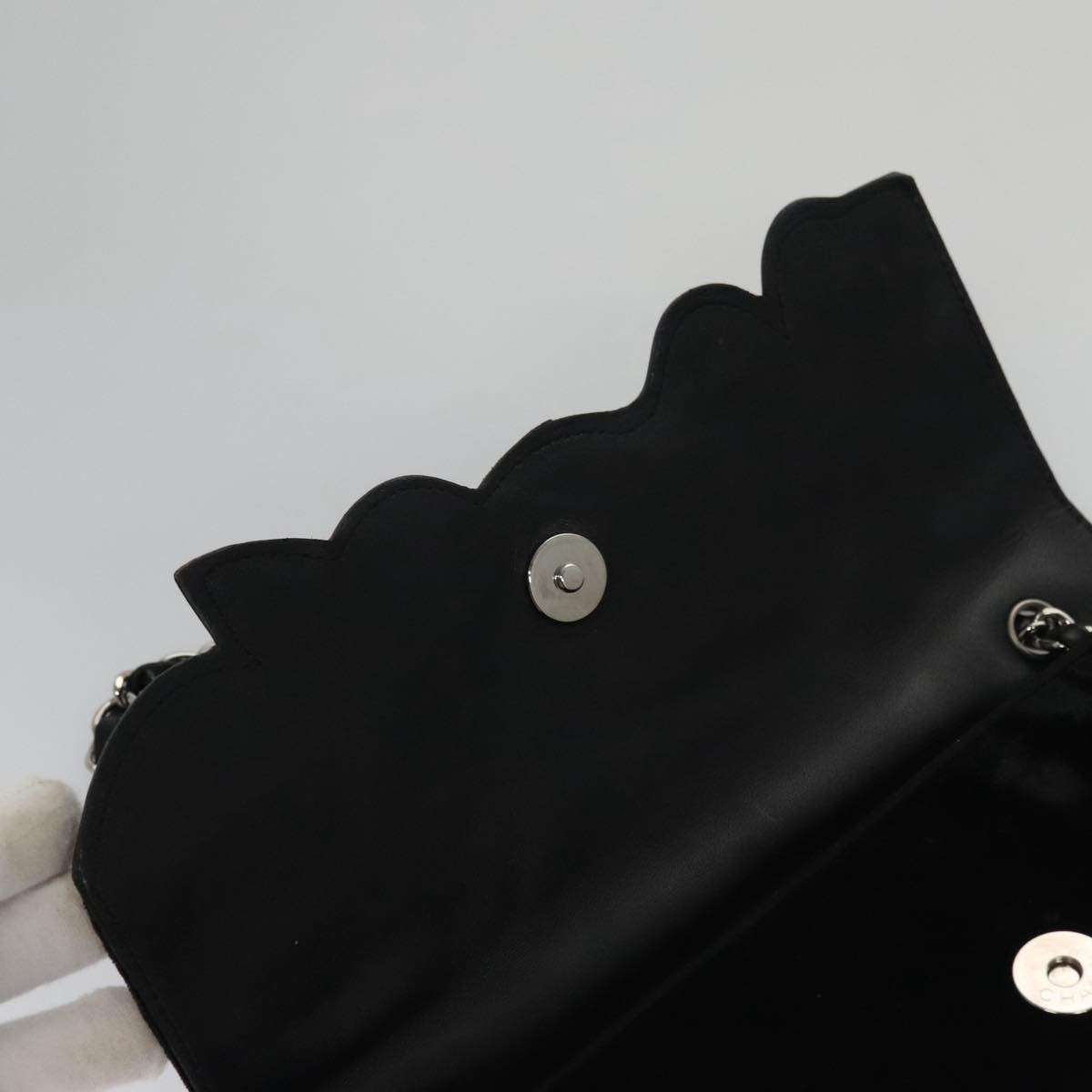 Chanel Camellia No.5 Chain Flap Velvet Black Velvet Shoulder Bag Bag (Pre-Owned)