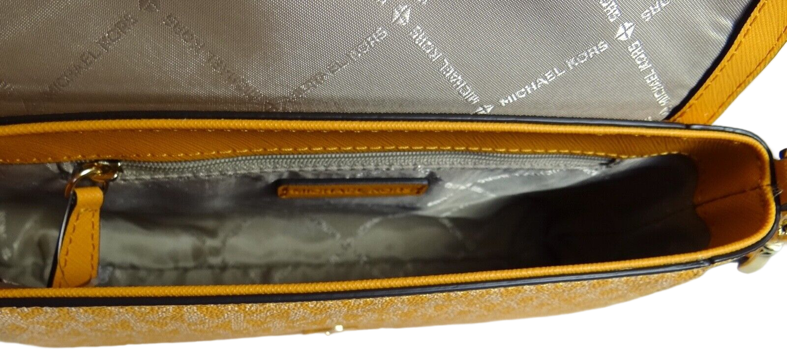 MICHAEL KORS Medium Logo Leather Convertible Crossbody Bag