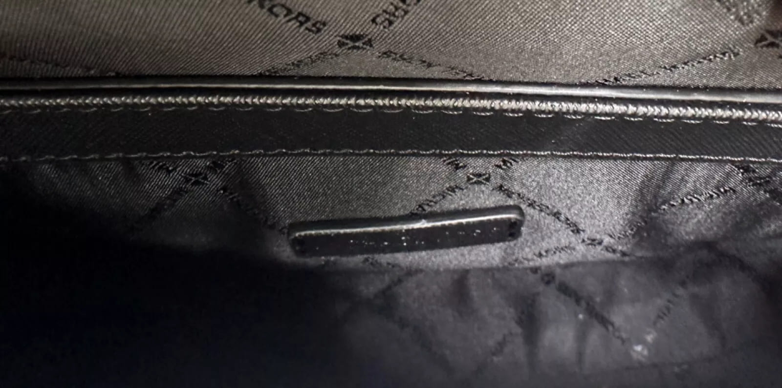 MICHAEL KORS Medium Logo Leather Convertible Crossbody Bag