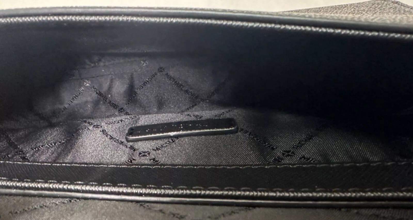 MICHAEL KORS Medium Logo Leather Convertible Crossbody Bag