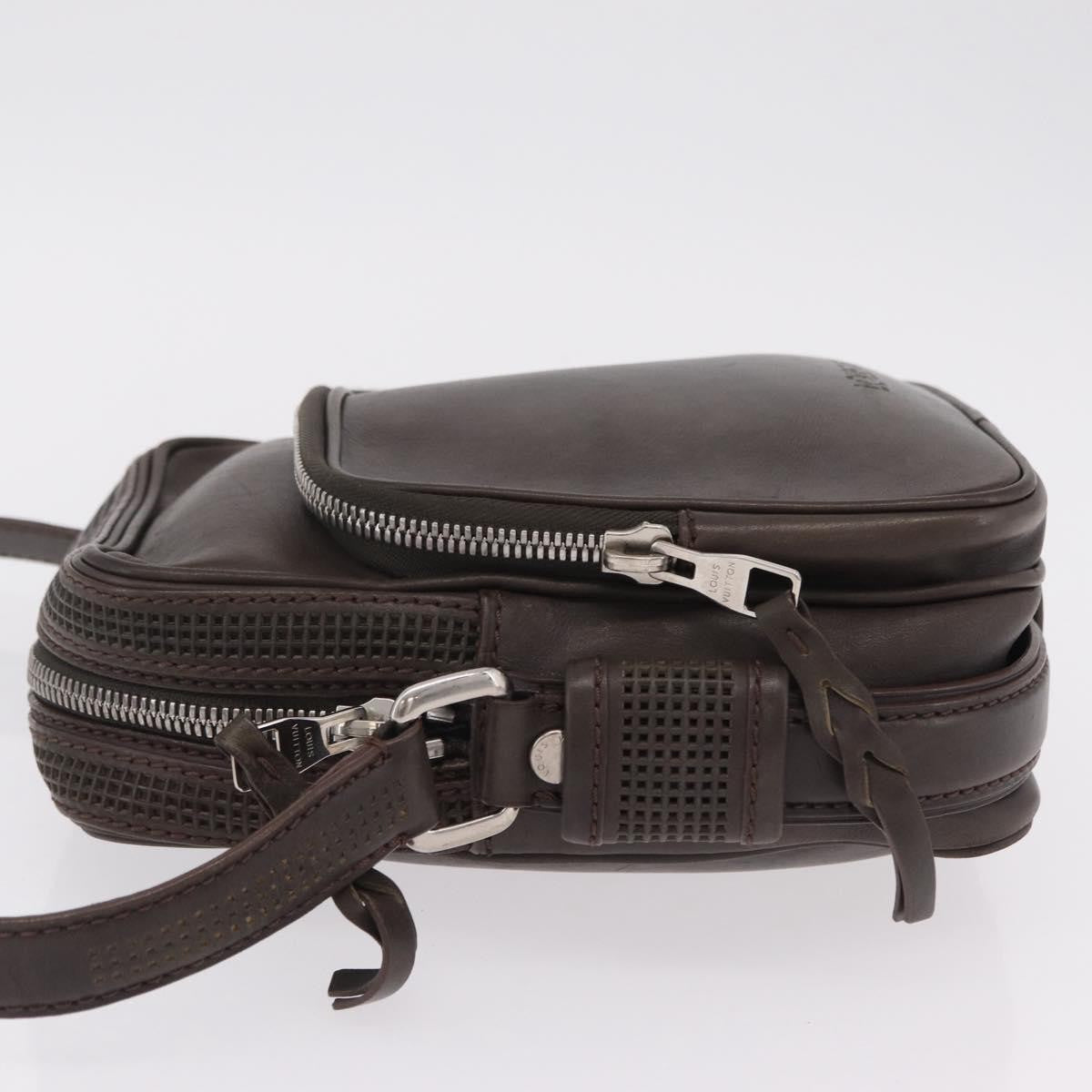 Louis Vuitton Bequia Trotter Messenger Nomade Leather Brown Leather Handbag (Pre-Owned)
