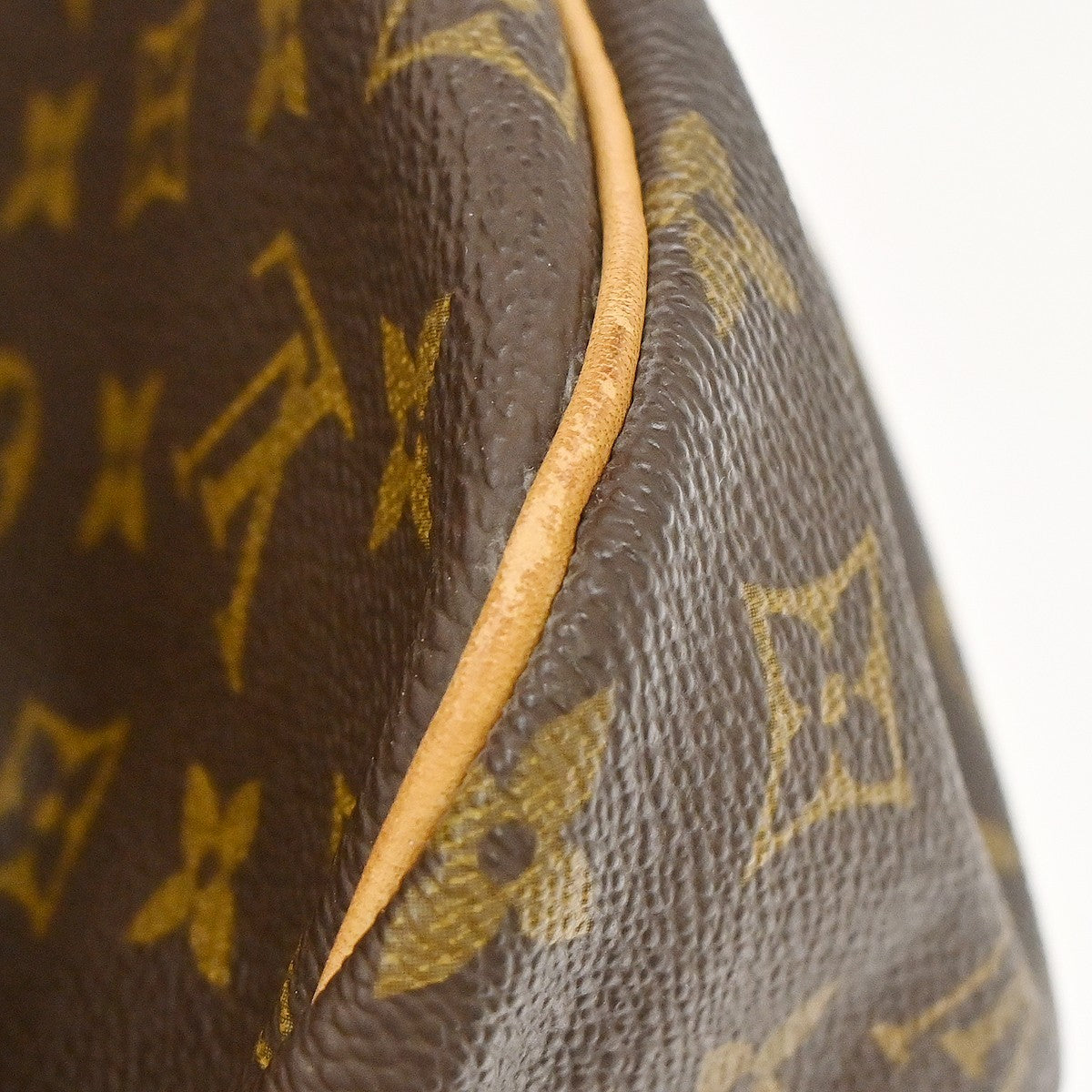 Louis Vuitton Saumur Monogram Canvas Brown Canvas Shoulder Bag Bag (Pre-Owned)
