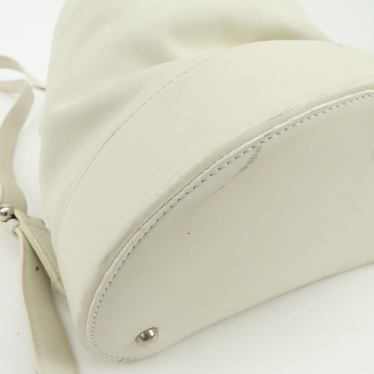 Loewe Anton Sling Leather White Leather Handbag (Pre-Owned)
