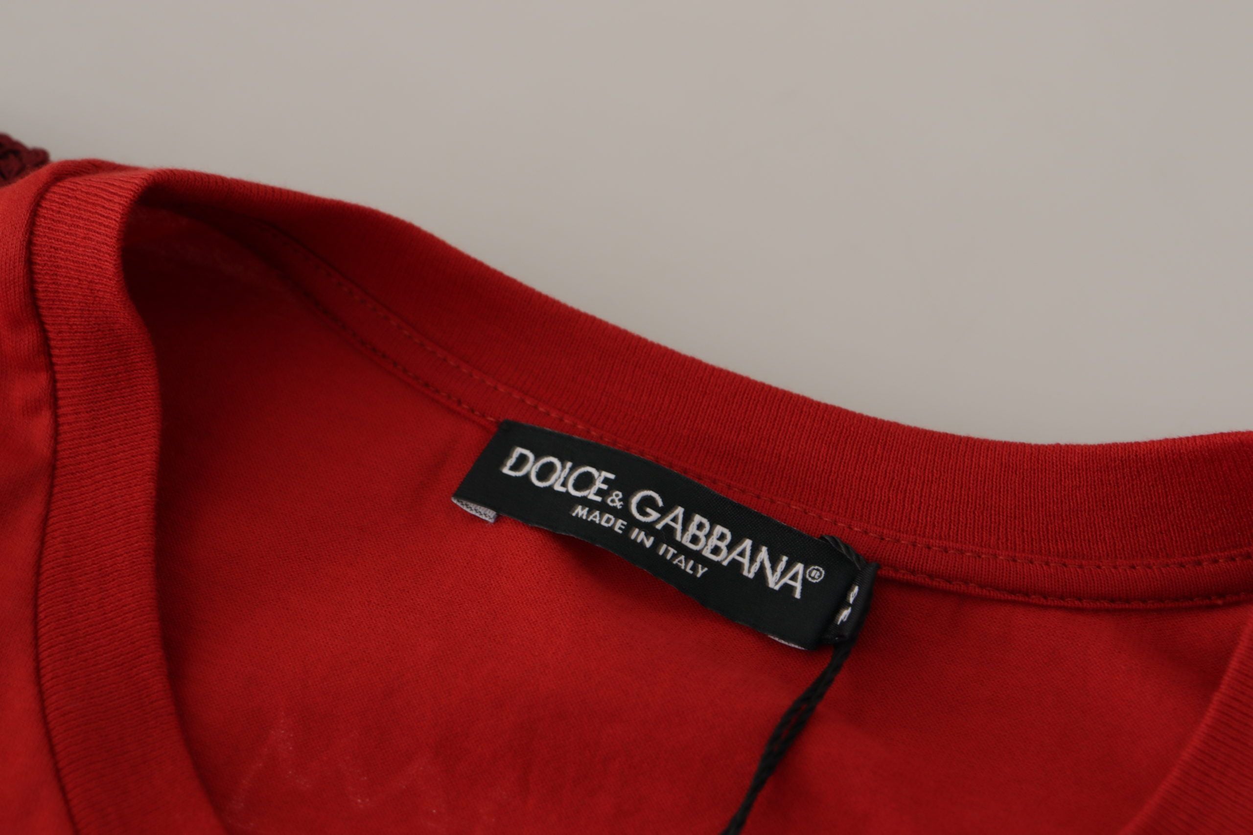 Dolce & Gabbana Red Amor Vincit Omnia Crewneck Women's T-shirt