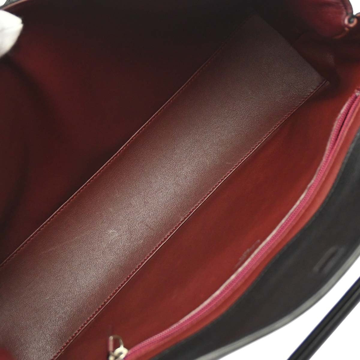 Cartier Cabochon Leather Black Leather Handbag (Pre-Owned)