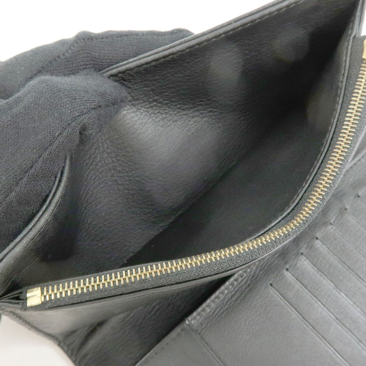 Louis Vuitton Amelia Mahina Leather Black Leather Wallets Accessory (Pre-Owned)