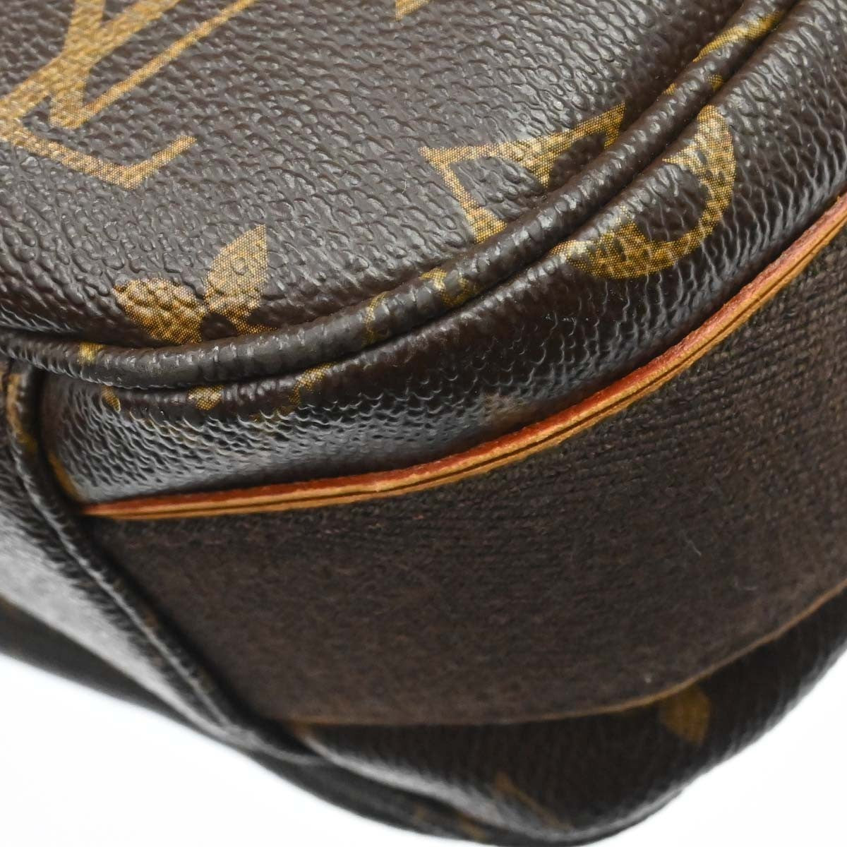 Louis Vuitton Beaubourg Messenger Monogram Canvas Brown Canvas Handbag (Pre-Owned)