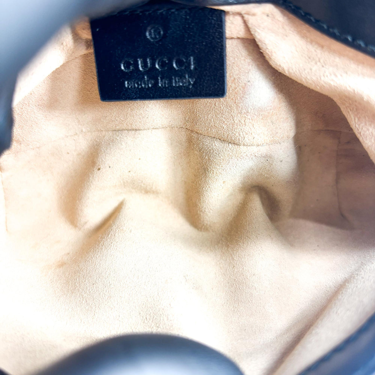 Gucci Gg Marmont Flap Matelasse Leather Black Calfskin Handbag (Pre-Owned)
