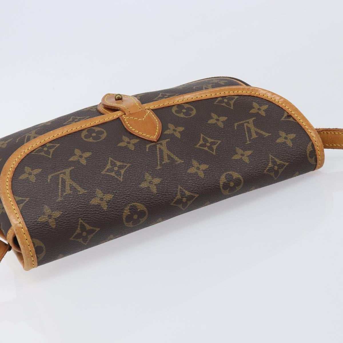 Louis Vuitton Sac Gibeciere Messenger Monogram Canvas Brown Canvas Shoulder Bag Bag (Pre-Owned)