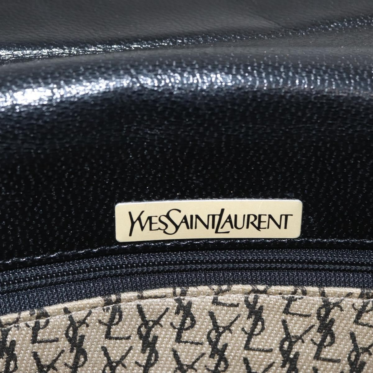 Saint Laurent Vintage Leather Black Leather Shoulder Bag Bag (Pre-Owned)