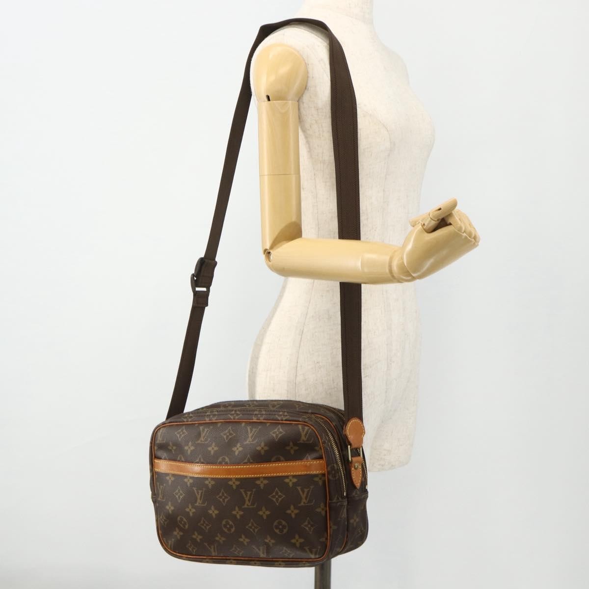 Louis Vuitton Reporter Monogram Canvas Brown Canvas Handbag (Pre-Owned)