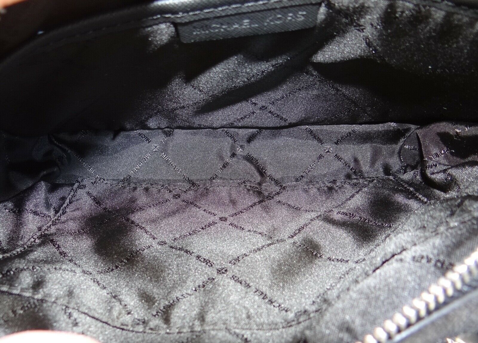 Michael Kors Jet Set Item East West Zip Chain Crossbody Bag