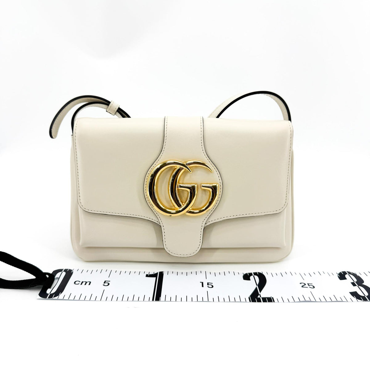 Gucci Arli Leather White Leather Shoulder Bag Bag (Pre-Owned)
