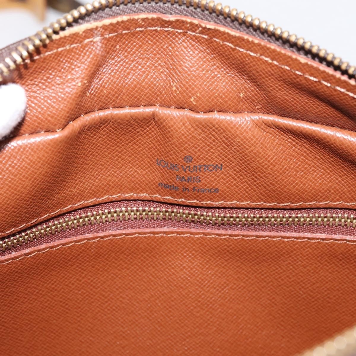 Louis Vuitton Nil Shoulder Bag Monogram Canvas Brown Canvas Shoulder Bag Bag (Pre-Owned)