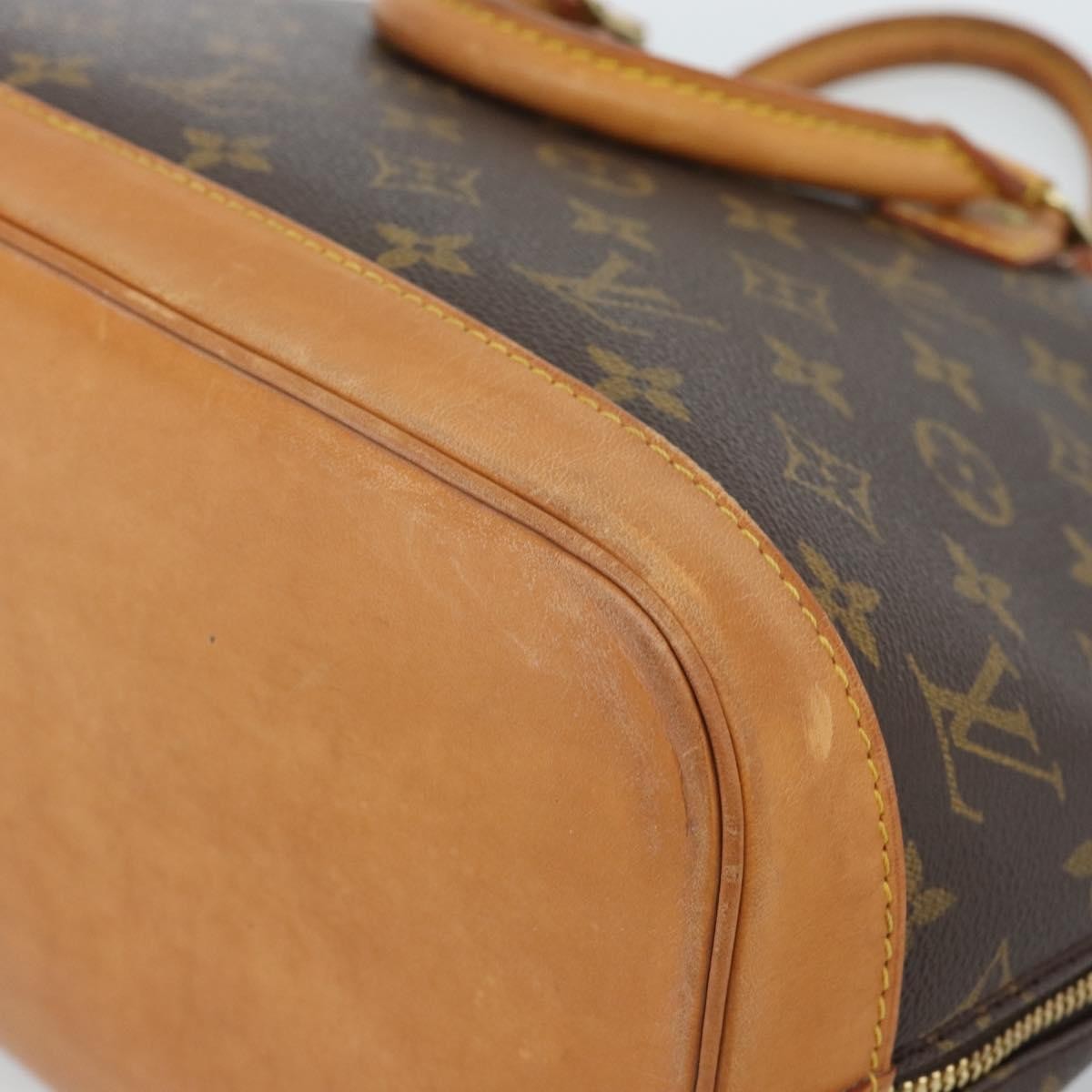 Louis Vuitton Alma Monogram Canvas Brown Canvas Handbag (Pre-Owned)