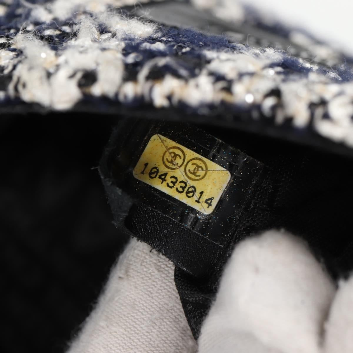 Chanel Camellia Messenger Tweed Black Tweed Shoulder Bag Bag (Pre-Owned)