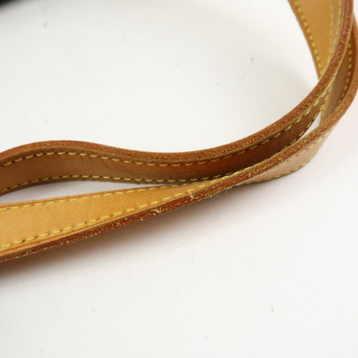Louis Vuitton Cite Monogram Canvas Brown Canvas Handbag (Pre-Owned)