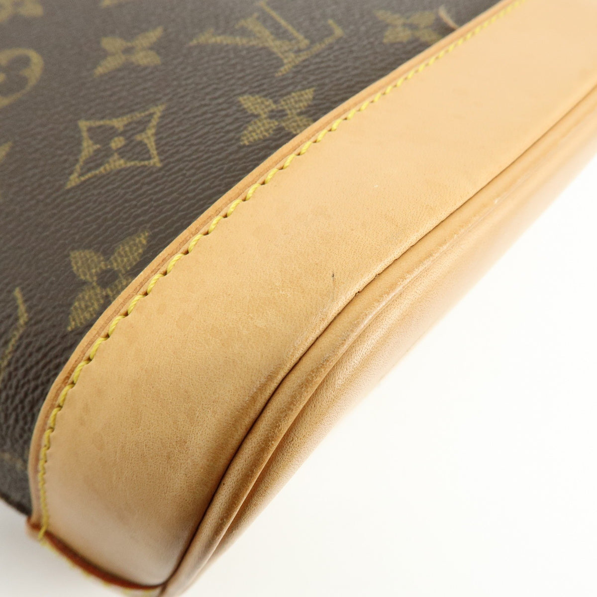 Louis Vuitton Alma Monogram Canvas Brown Canvas Handbag (Pre-Owned)