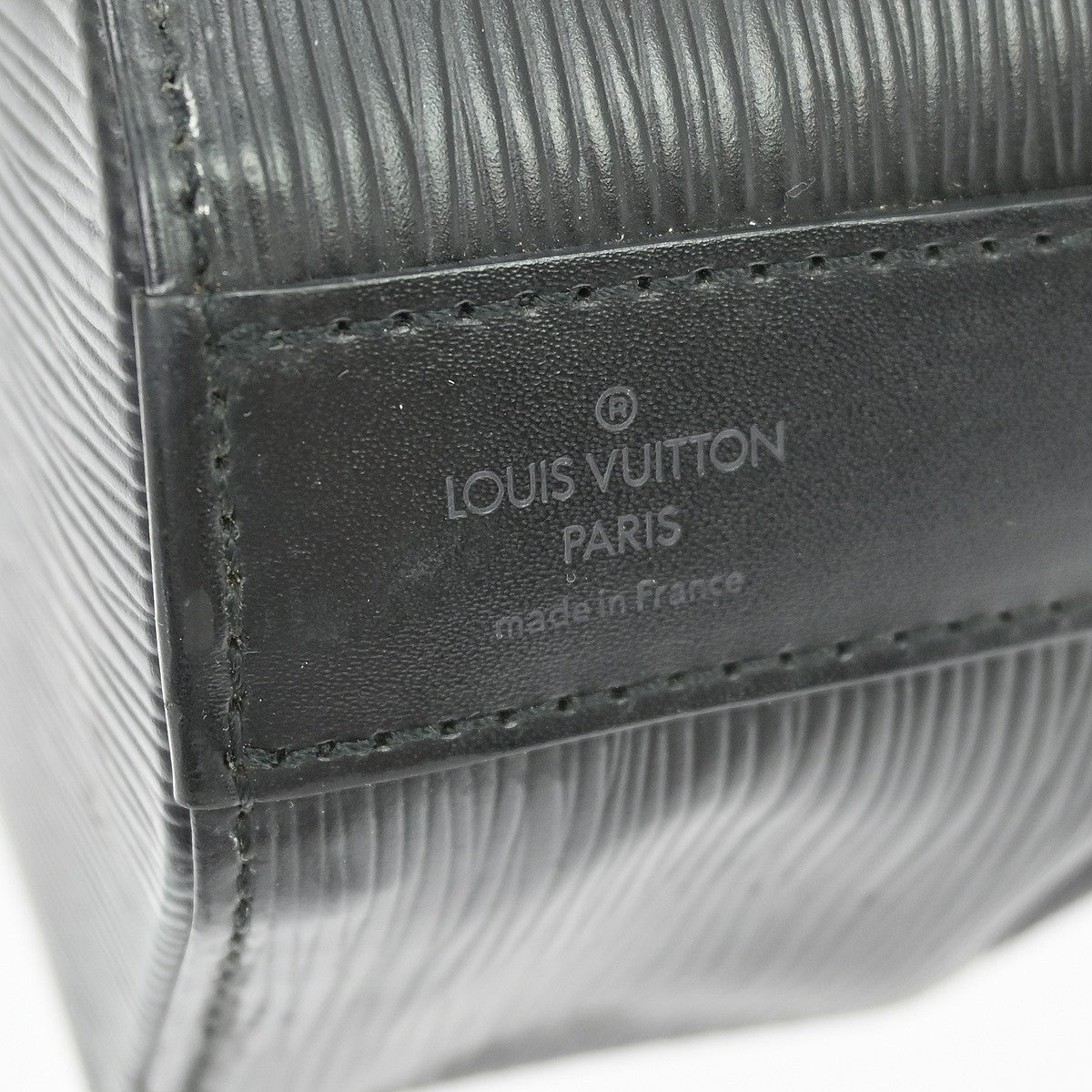 Louis Vuitton Vintage Sac D'epaule Epi Leather Black Leather Handbag (Pre-Owned)