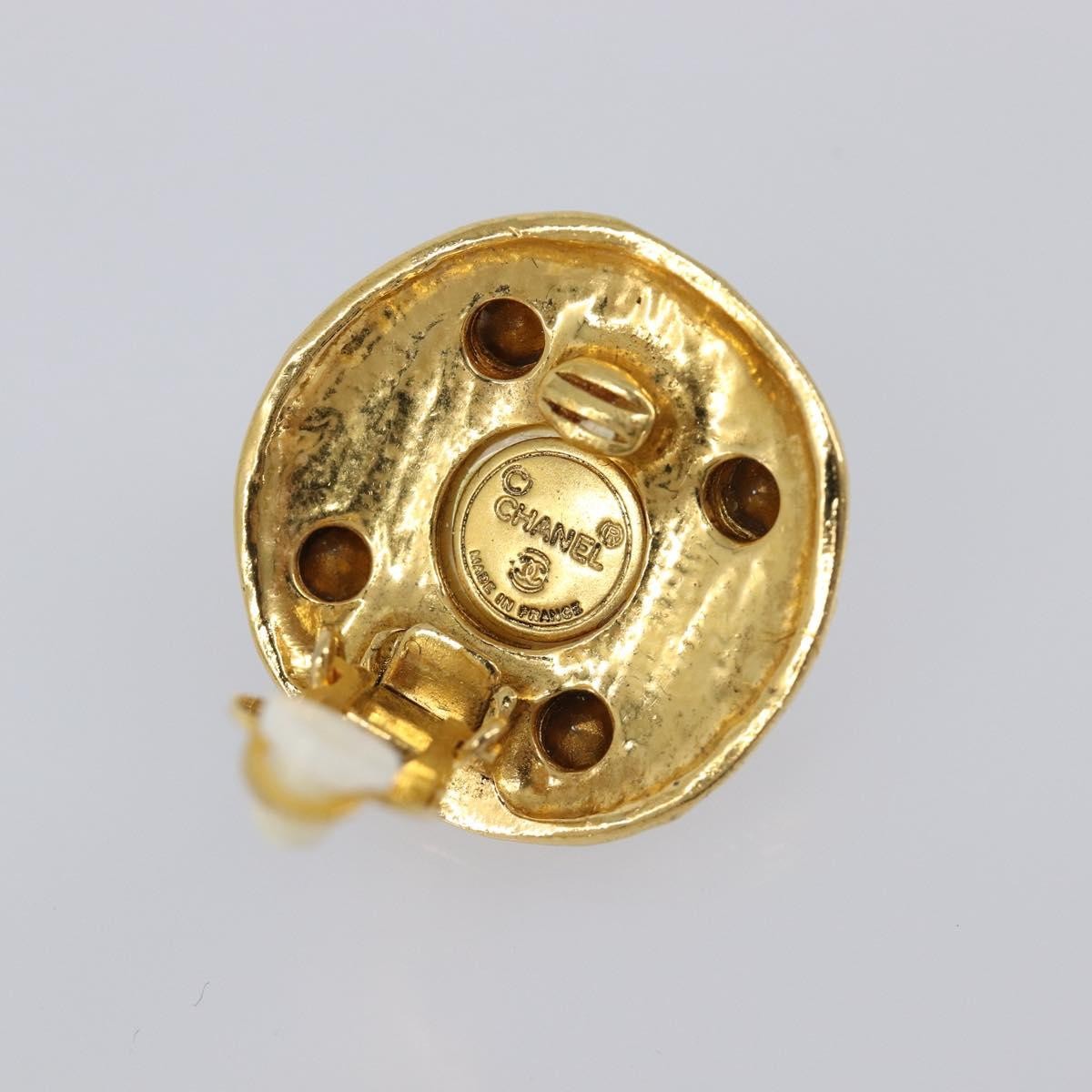 Chanel Vintage Round Clip-On Metal With Faux Pearl Gold Metal Earrings Jewelry (Pre-Owned)