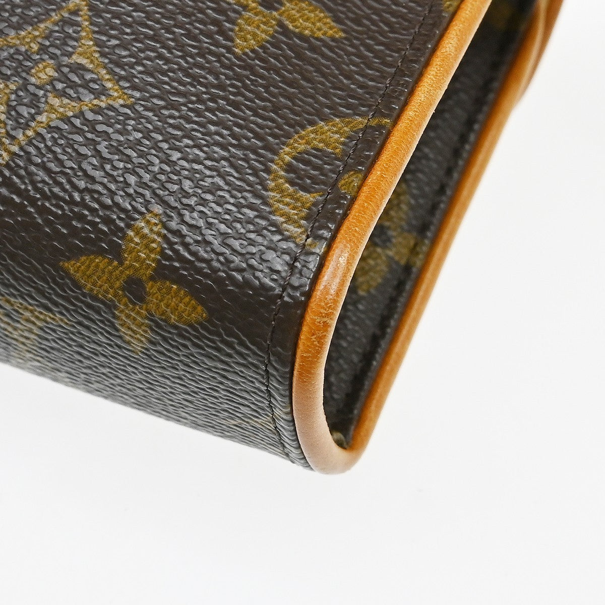 Louis Vuitton Florentine Canvas Brown Canvas Clutche & Pouche Bag (Pre-Owned)