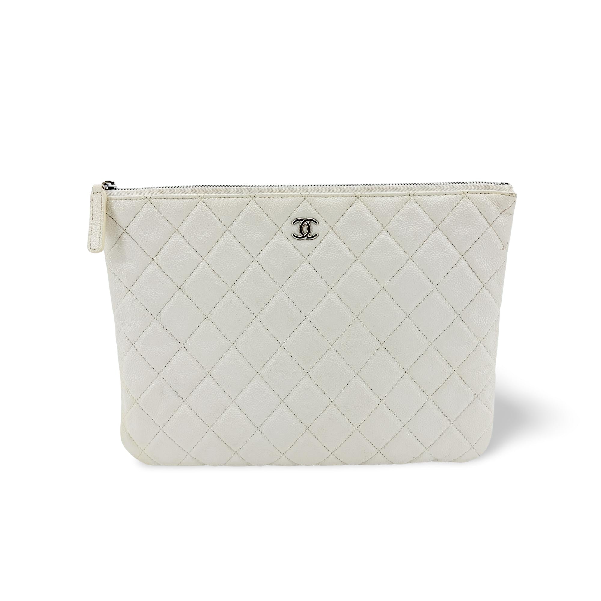 Chanel Classic O Case Quilted Caviar White Leather Clutche & Pouche Bag (Pre-Owned)
