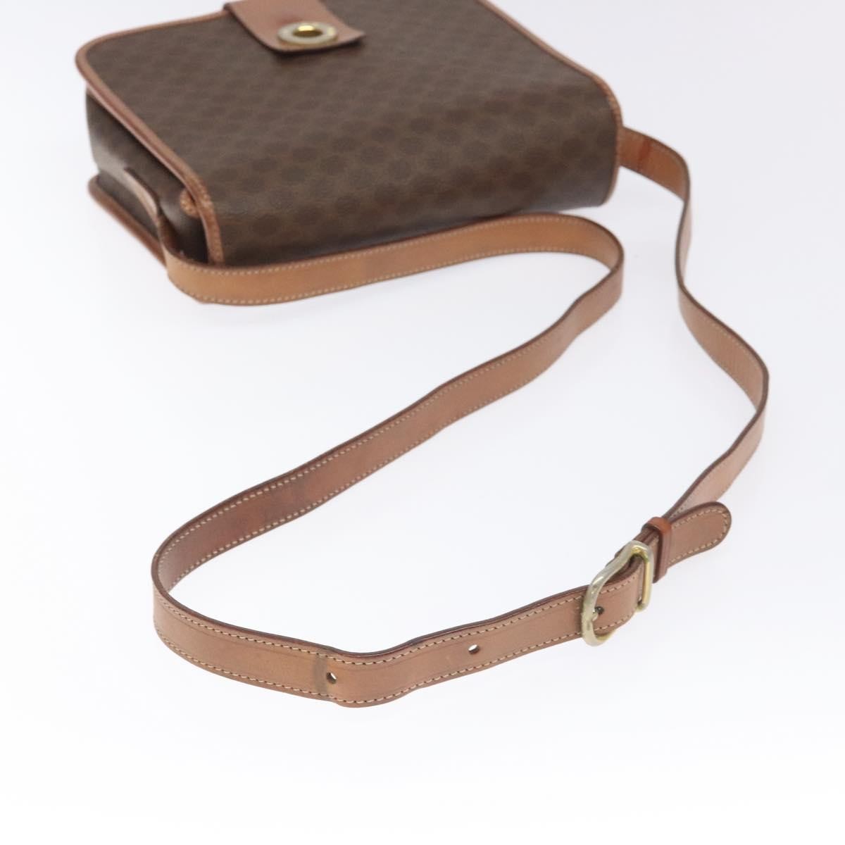 Celine Vintage Macadam Circle Logo Canvas And Leather Brown Canvas Shoulder Bag Bag (Pre-Owned)