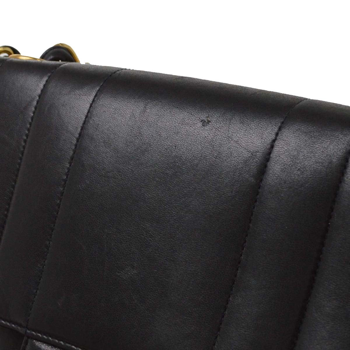 Chanel Vintage Classic Single Flap Vertical Quilt Lambskin Black Leather Handbag (Pre-Owned)