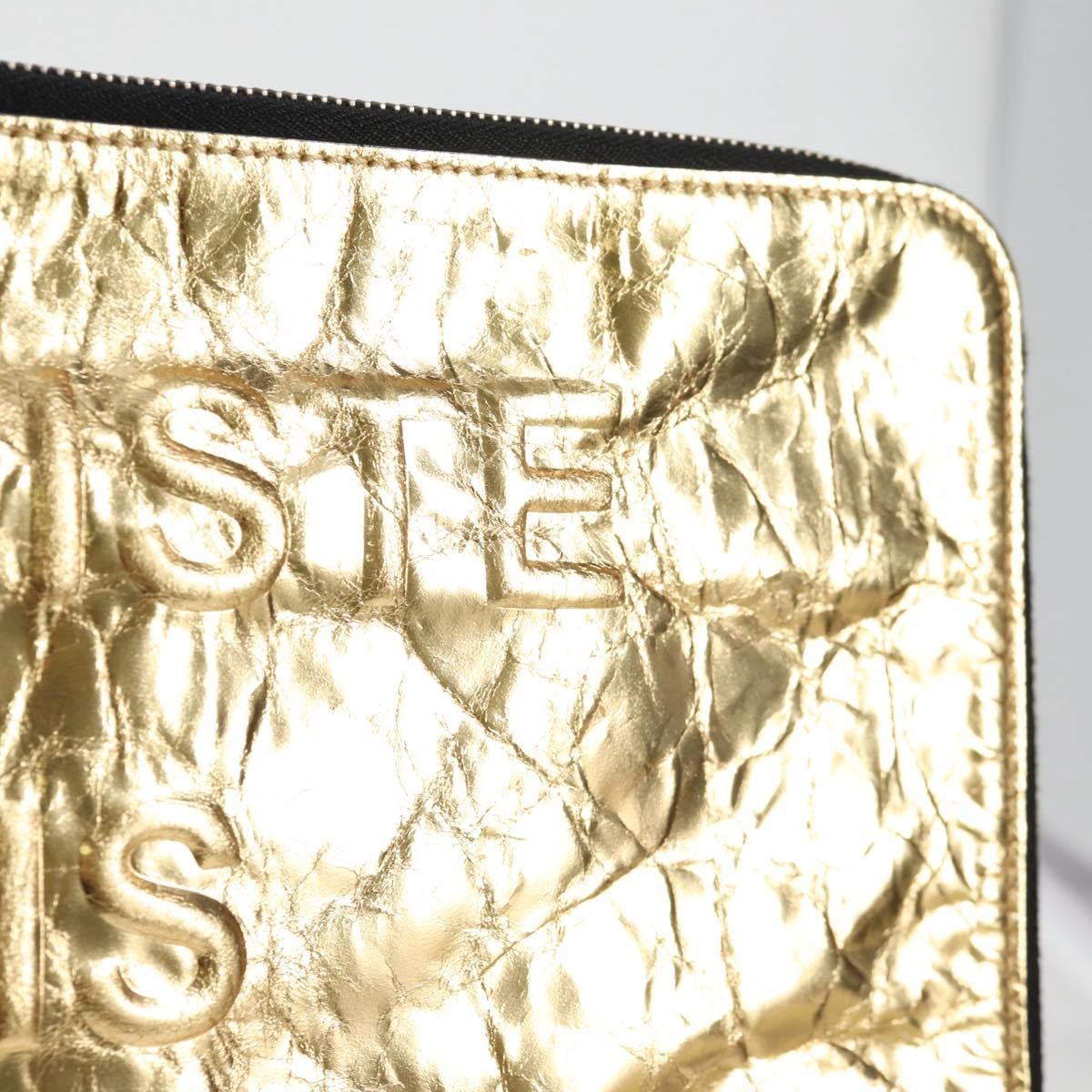 Chanel Feminine Crinkled Leather Gold Leather Clutche & Pouche Bag (Pre-Owned)