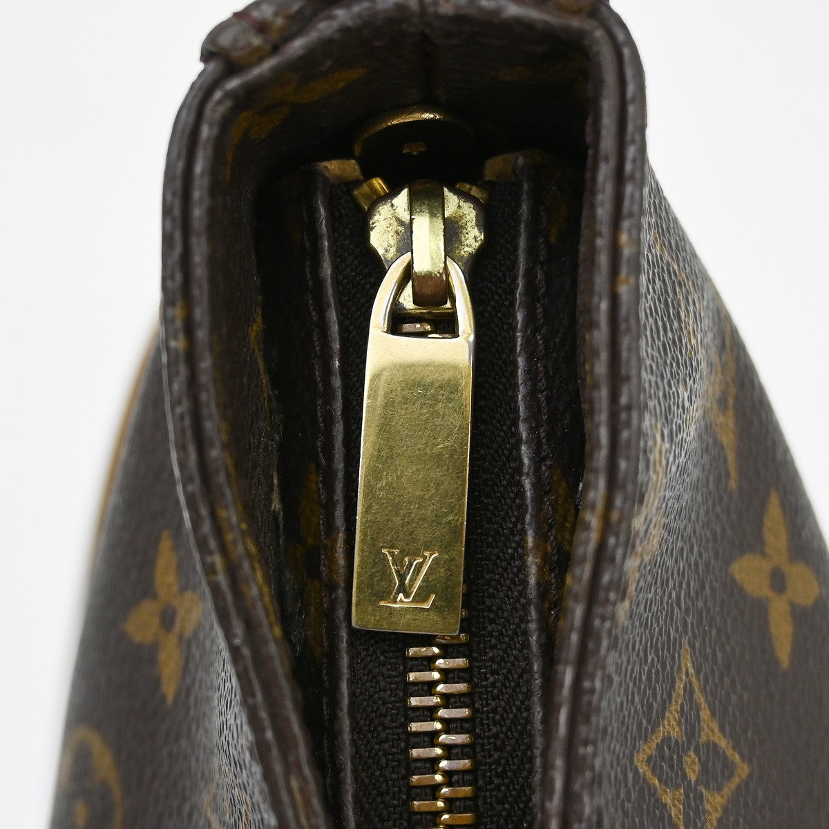 Louis Vuitton Monogram Looping Monogram Canvas Brown Canvas Shoulder Bag Bag (Pre-Owned)