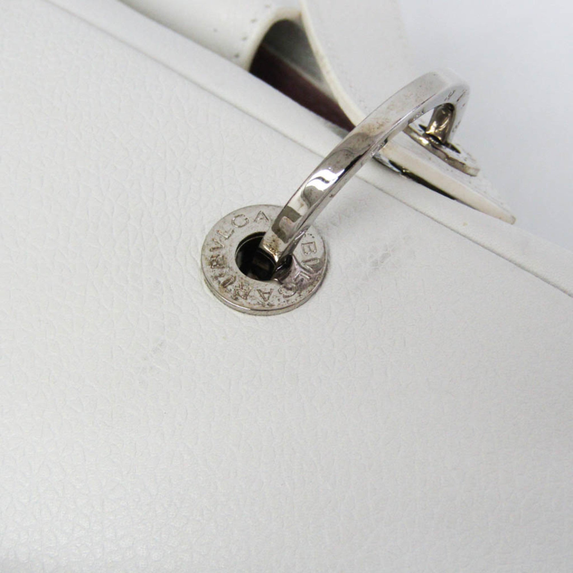 Bvlgari Vintage Leather White Leather Handbag (Pre-Owned)
