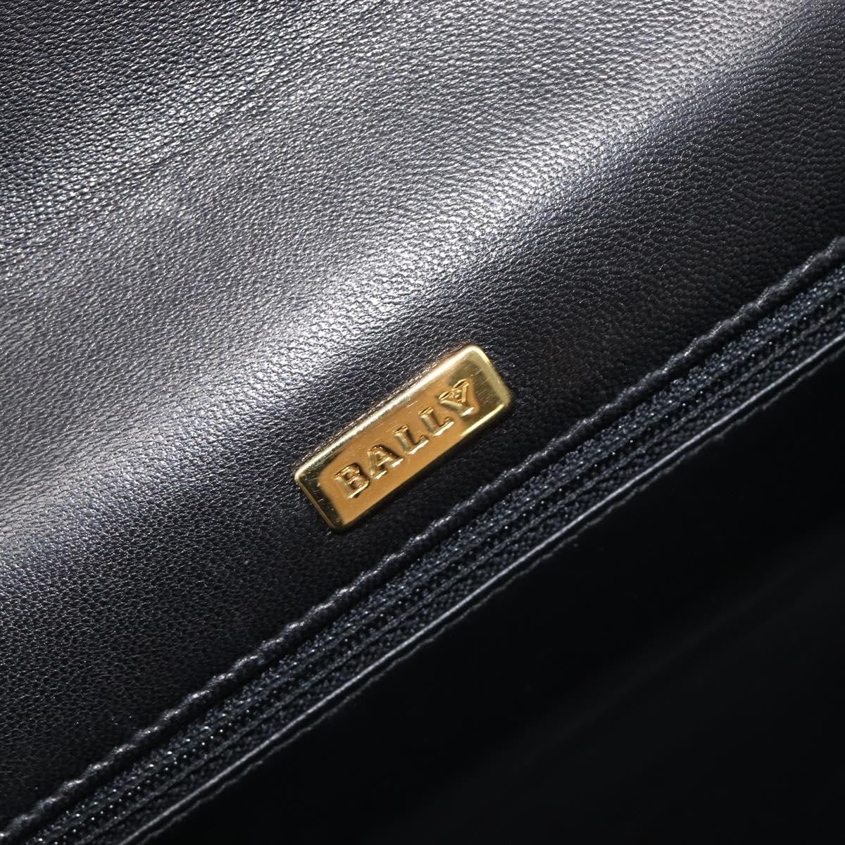 Bally Vintage Chain Quilted Leather Black Leather Shoulder Bag Bag (Pre-Owned)
