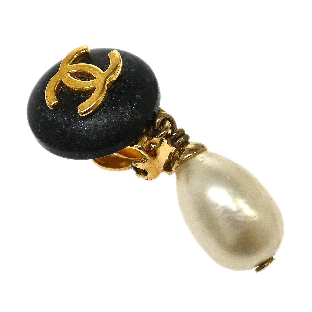 Chanel Vintage Round Cc Dangle Clip-On Metal With Faux Pearl Gold Gold_Plated Earrings Jewelry (Pre-Owned)