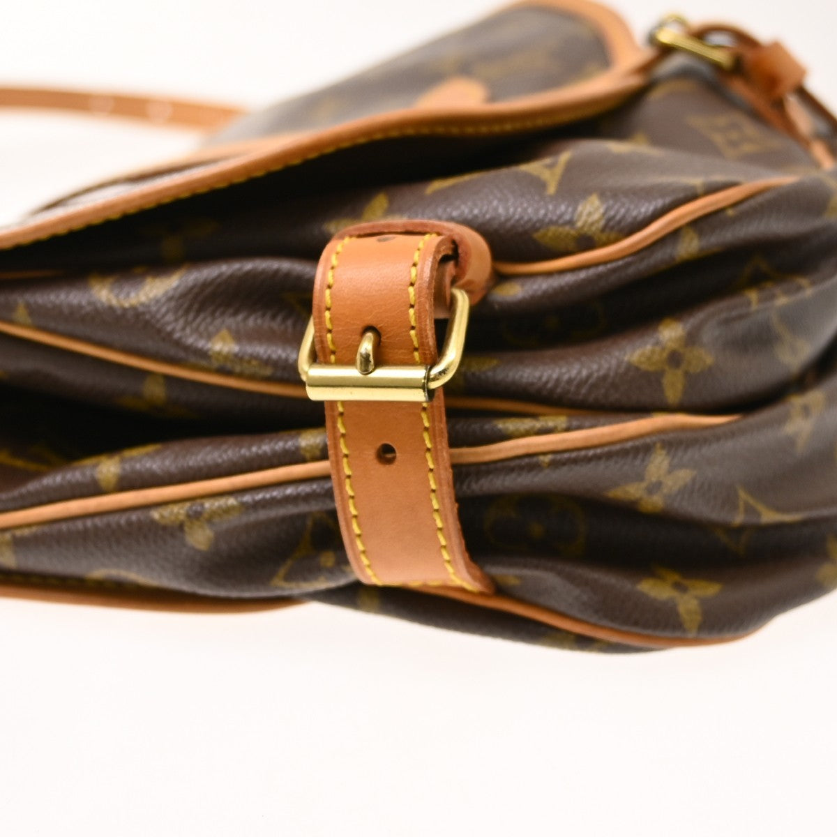 Louis Vuitton Saumur Monogram Canvas Brown Canvas Shoulder Bag Bag (Pre-Owned)
