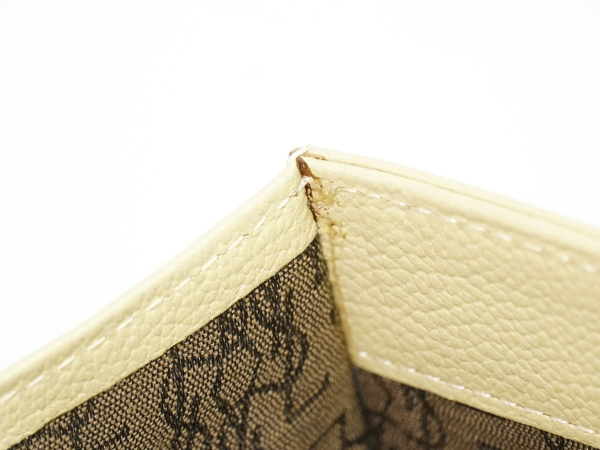 Saint Laurent Uptown Leather Beige Leather Crossbody Bag Bag (Pre-Owned)