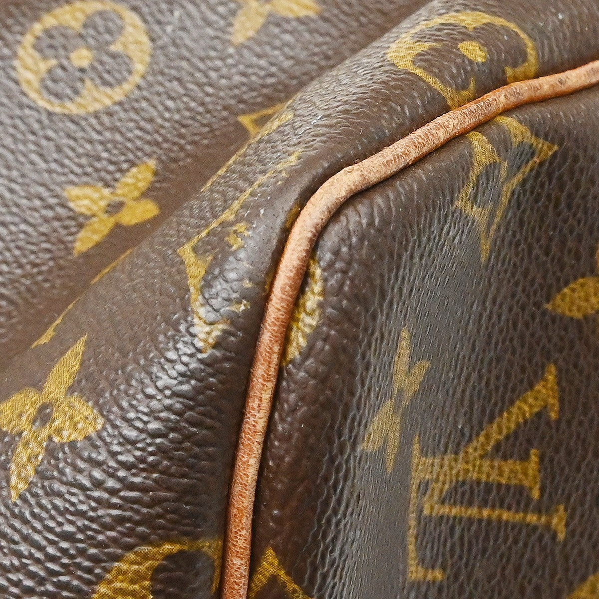 Louis Vuitton Keepall Monogram Canvas Brown Canvas Travel Bag Bag (Pre-Owned)