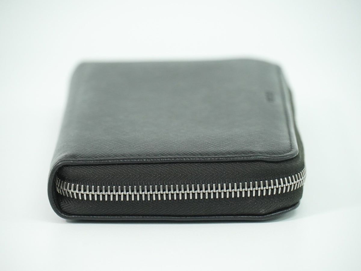 Prada Saffiano Leather Black Leather Wallets Accessory (Pre-Owned)