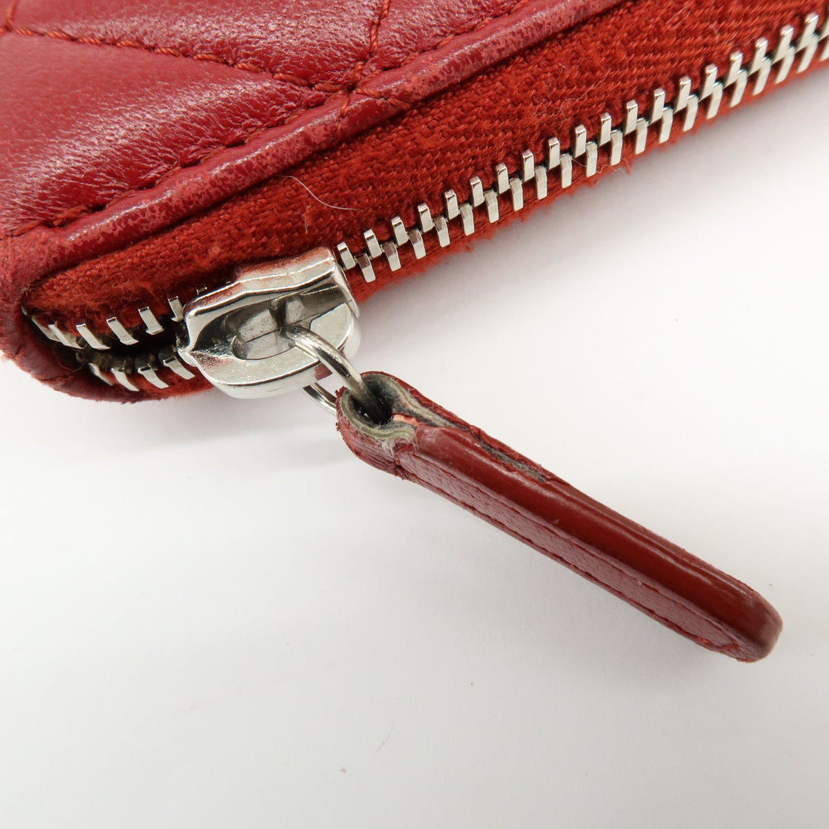 Chanel Zip Around Quilted Lambskin Red Leather Wallets Accessory (Pre-Owned)