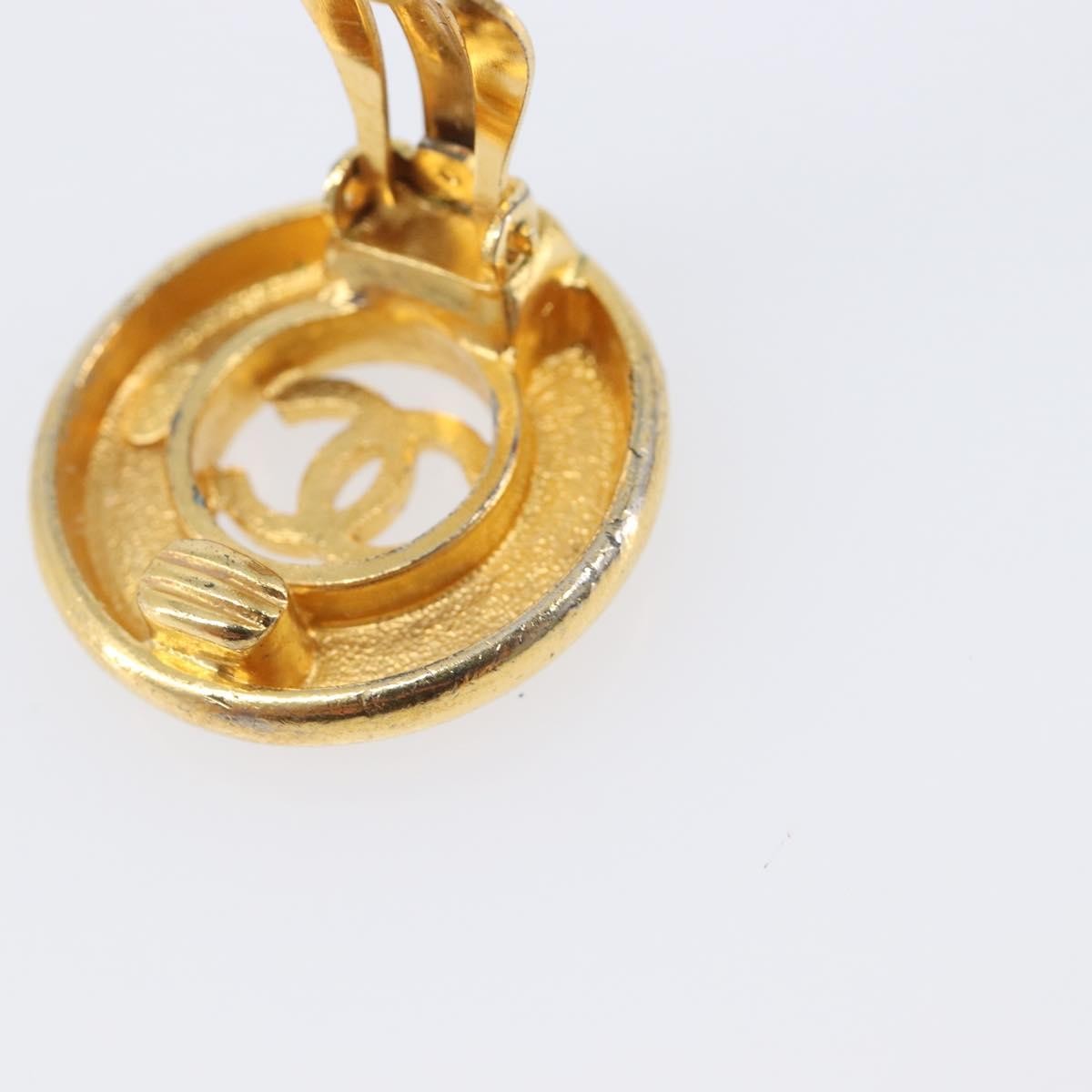 Chanel Vintage Cc Round Clip-On Metal Gold Metal Earrings Jewelry (Pre-Owned)