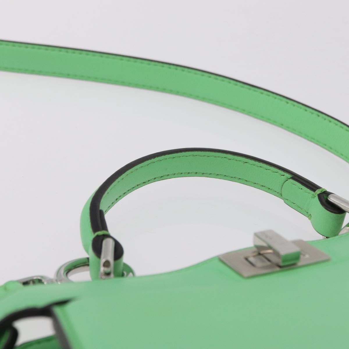 Fendi Peekaboo Iseeu Leather Green Leather Handbag (Pre-Owned)