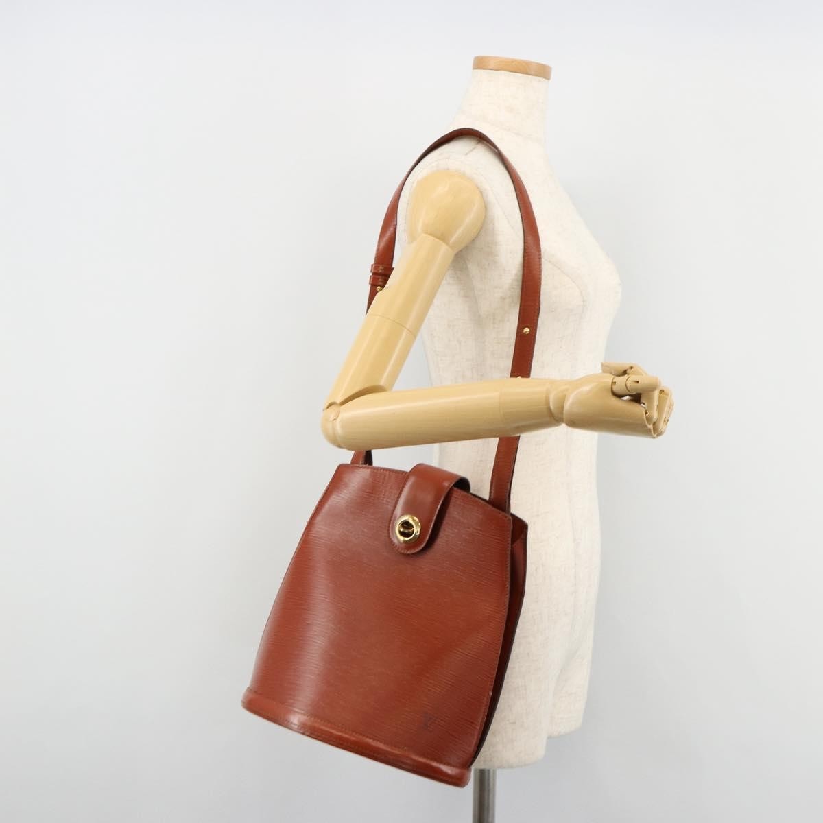 Louis Vuitton Cluny Epi Leather Brown Leather Shoulder Bag Bag (Pre-Owned)