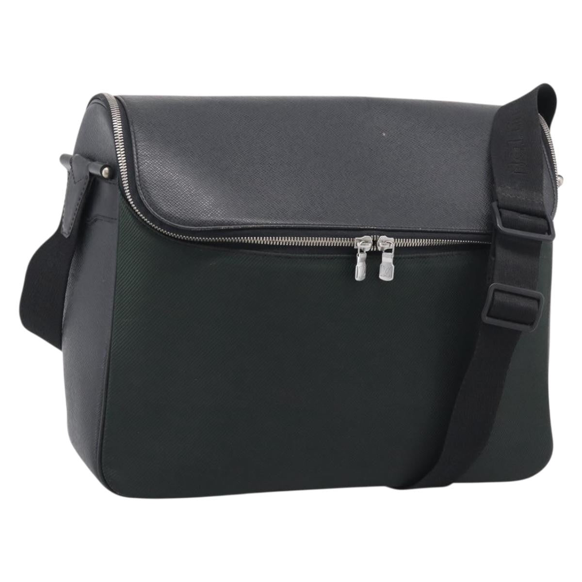 Louis Vuitton Taimyr Messenger Taiga Leather And Canvas Gray Leather Handbag (Pre-Owned)