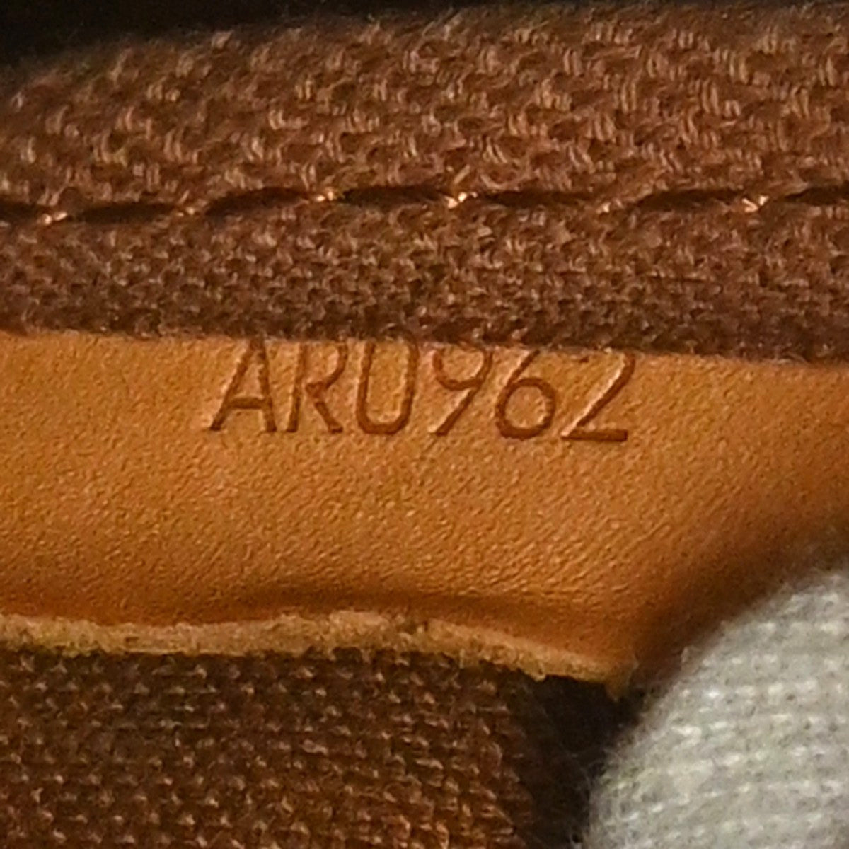 Louis Vuitton Saumur Monogram Canvas Brown Canvas Handbag (Pre-Owned)