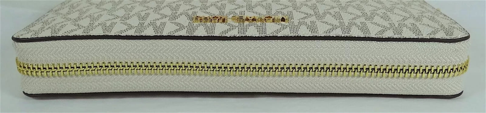 Michael Kors Jet Set Travel Vanilla Signature PVC Continental Wallet Wristlet