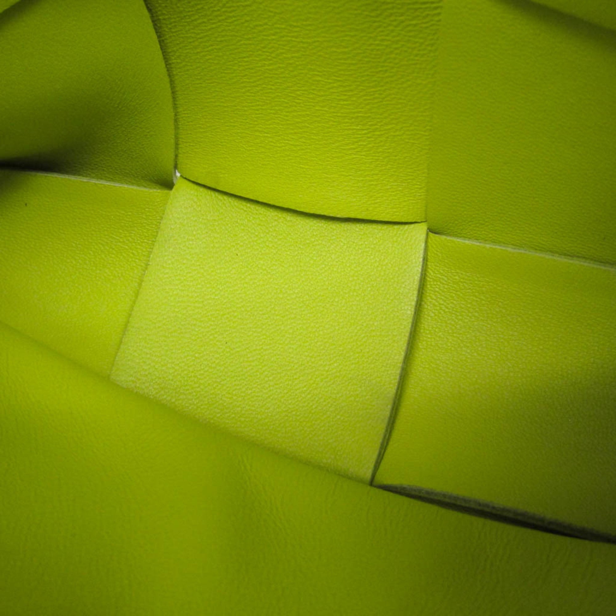 Bottega Veneta Cassette Leather Green Leather Clutche & Pouche Bag (Pre-Owned)