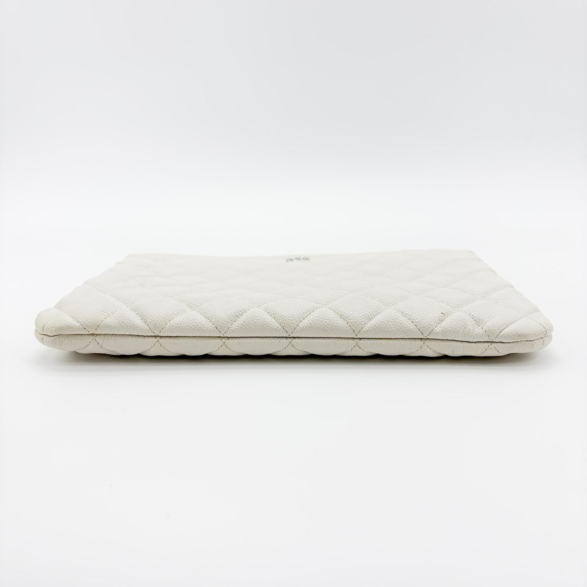Chanel O Case Clutch Quilted Caviar White Leather Clutche & Pouche Bag (Pre-Owned)