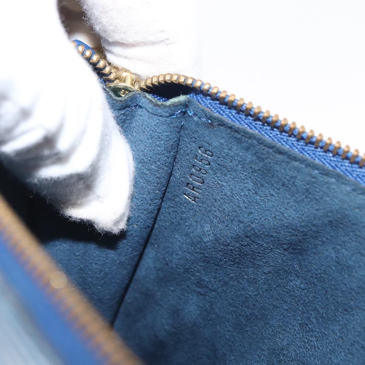 Louis Vuitton Pochette Accessoires Epi Leather Blue Leather Clutche & Pouche Bag (Pre-Owned)