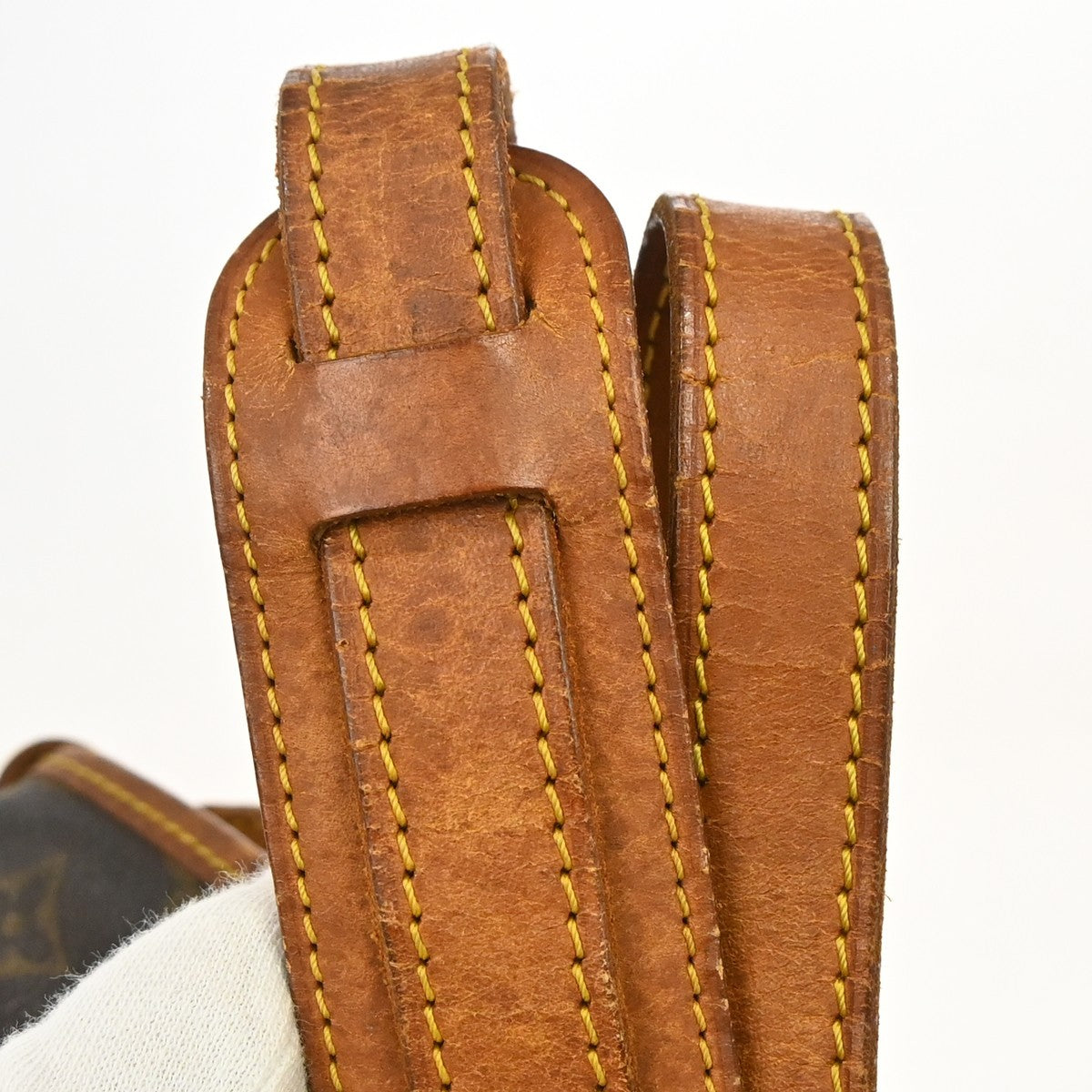 Louis Vuitton Saumur Monogram Brown Canvas Shoulder Bag Bag (Pre-Owned)