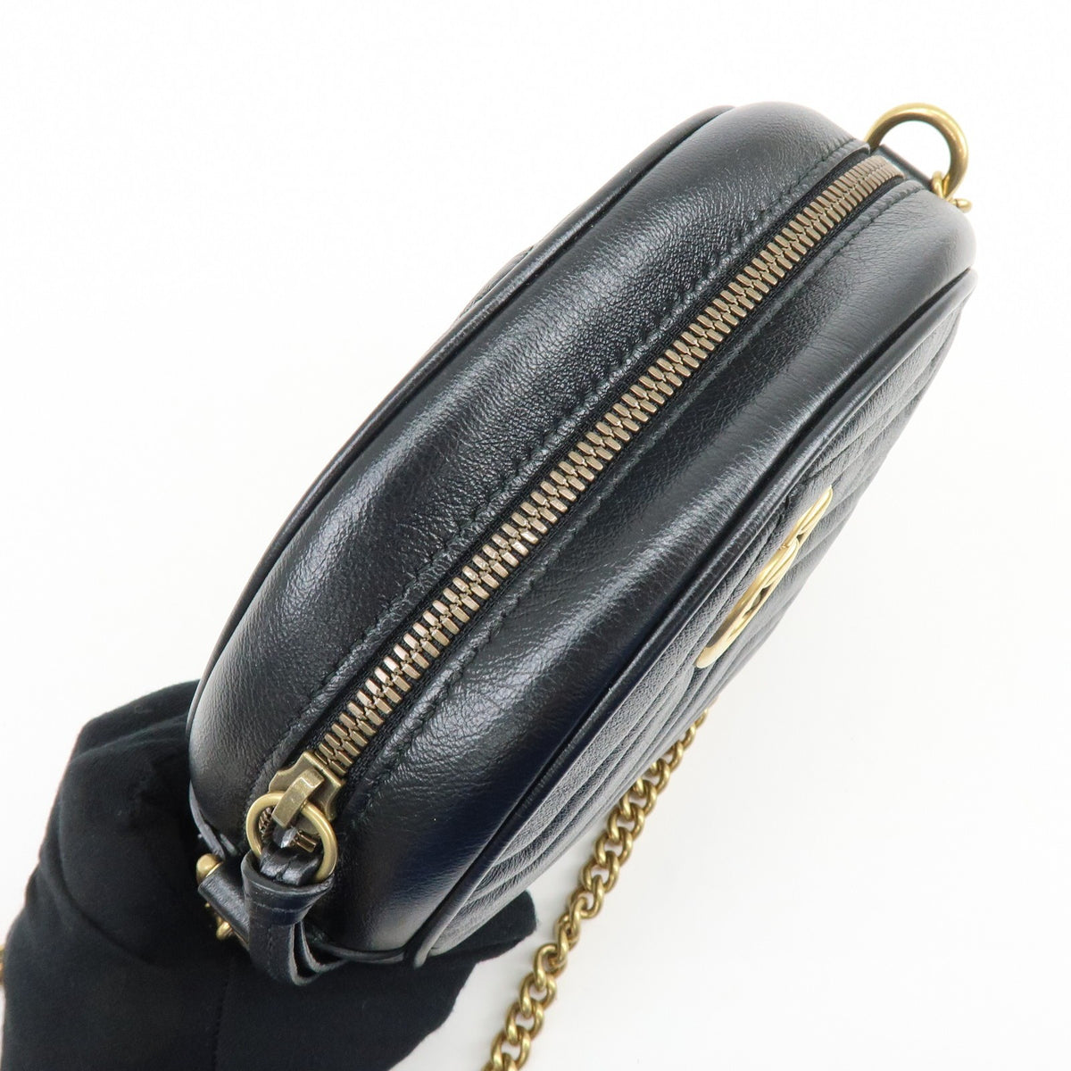 Gucci Gg Marmont Round Matelasse Leather Black Leather Shoulder Bag Bag (Pre-Owned)