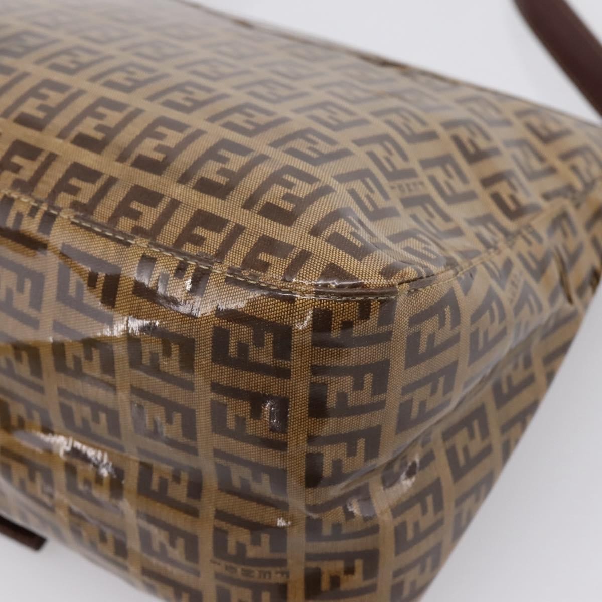 Fendi Baguette Patent Leather Beige Patent_Leather Handbag (Pre-Owned)